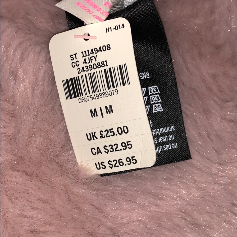 PINK Ultimate Sports Bra - Picture 6 of 6
